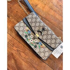 Flowers and Bee purse NEW